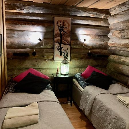 Logwood Chalet Луосто Екстериор снимка