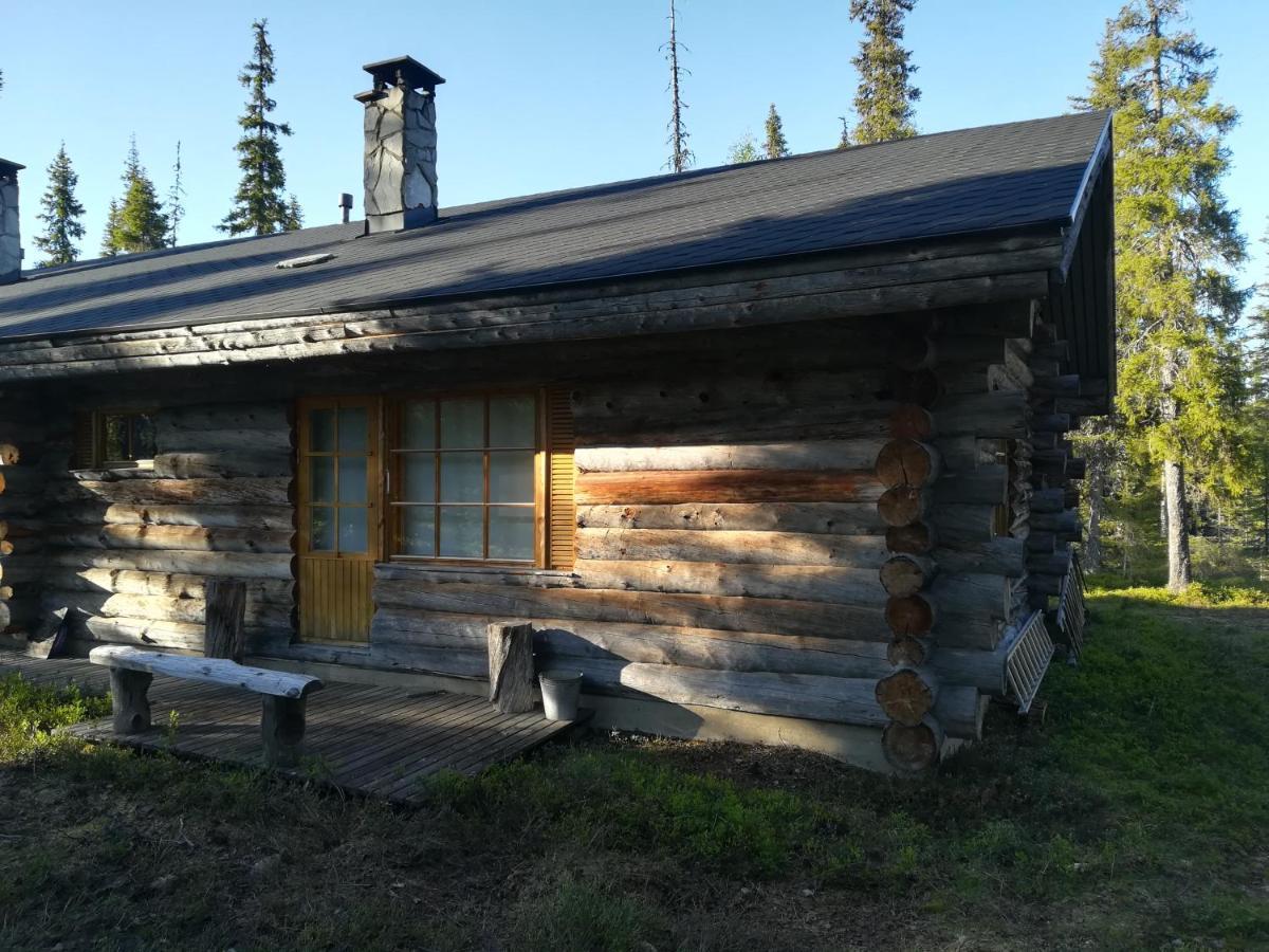 Logwood Chalet Луосто Екстериор снимка