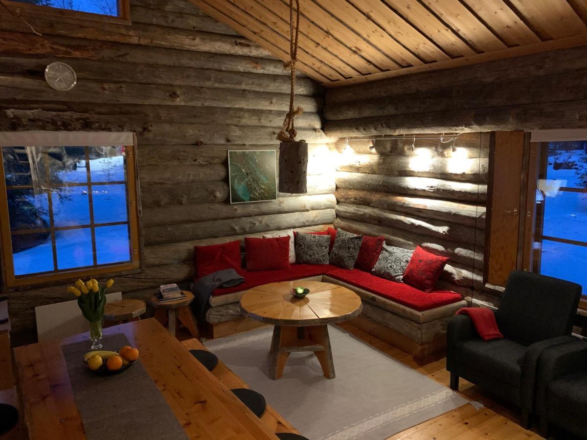 Logwood Chalet Луосто Екстериор снимка