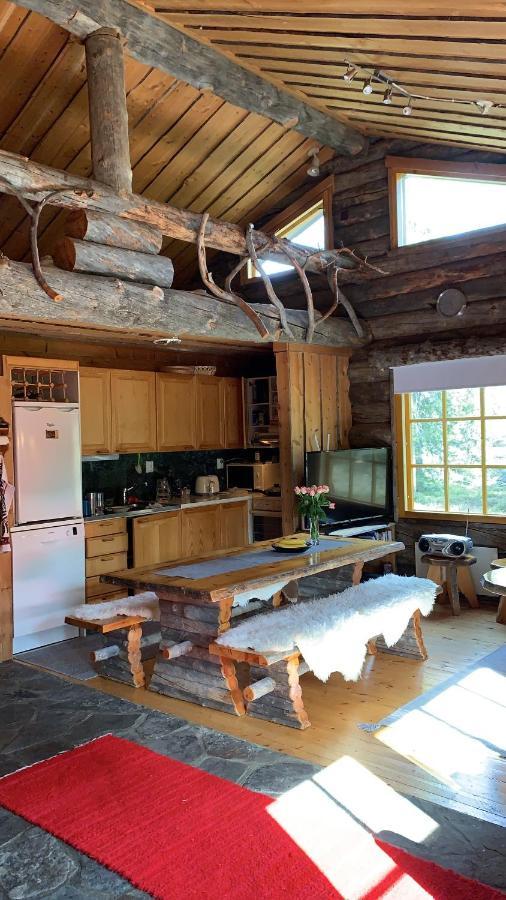 Logwood Chalet Луосто Екстериор снимка
