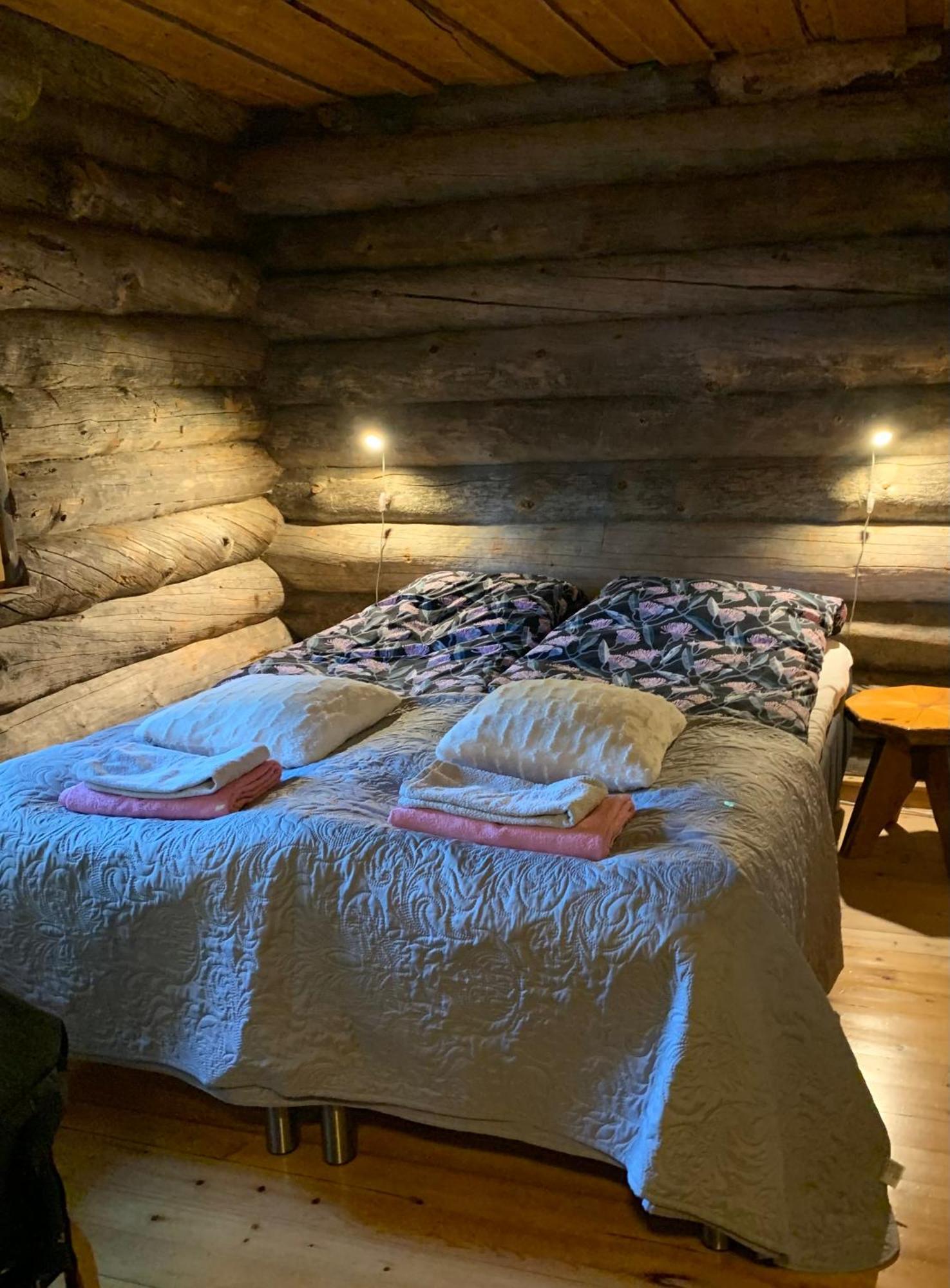 Logwood Chalet Луосто Екстериор снимка