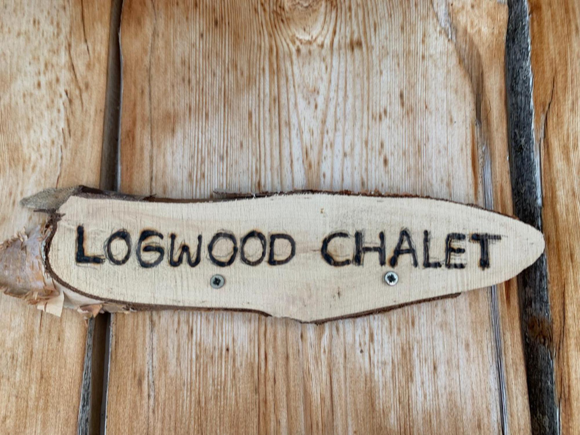 Logwood Chalet Луосто Екстериор снимка