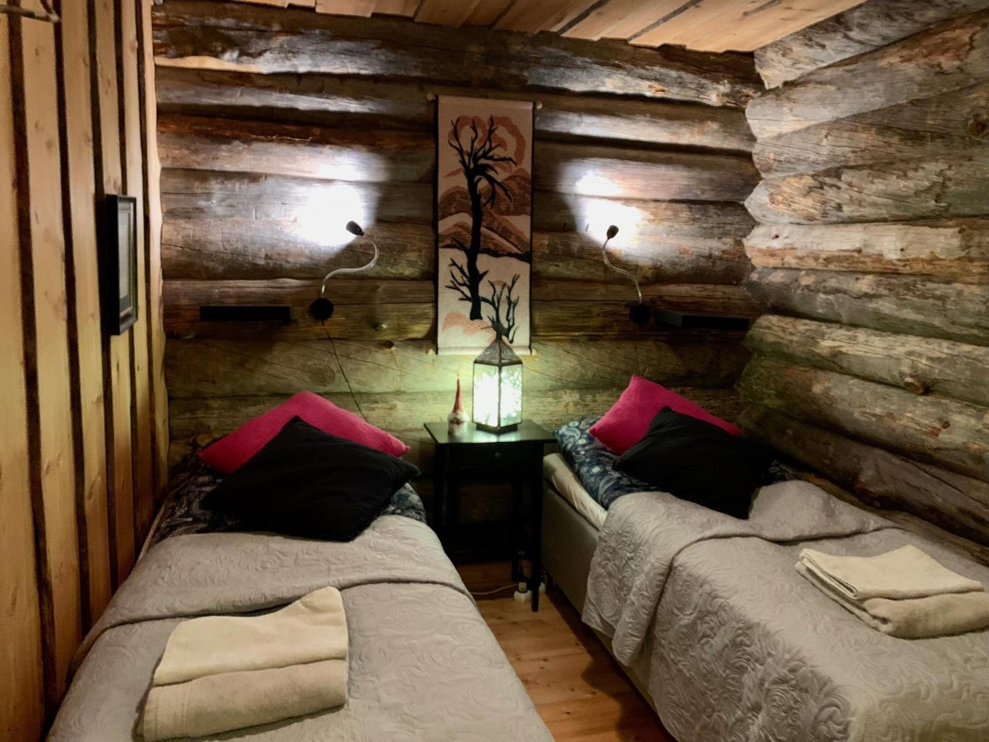 Logwood Chalet Луосто Екстериор снимка
