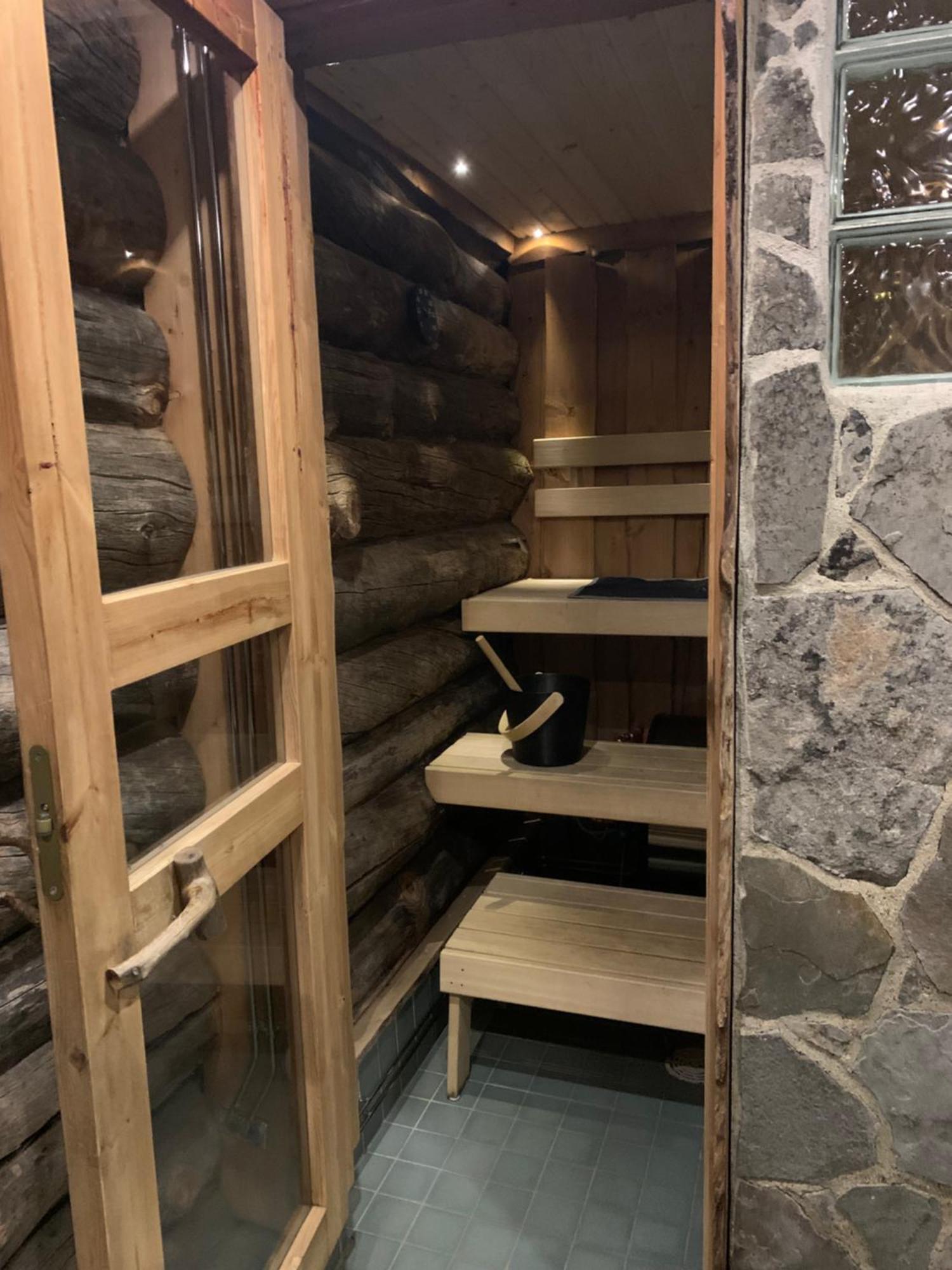 Logwood Chalet Луосто Екстериор снимка